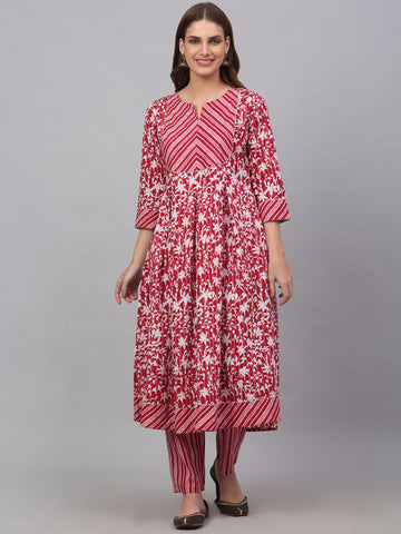 Women Floral Printed Pleated Pure Cotton Kurta With Trousers