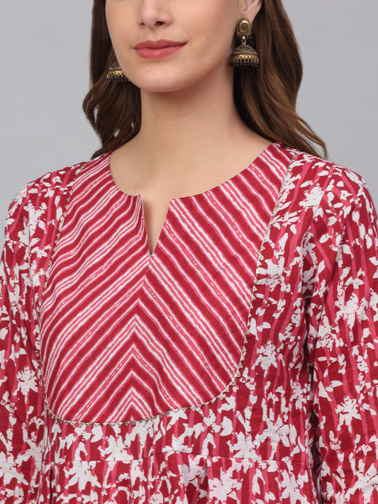 Women Floral Printed Pleated Pure Cotton Kurta With Trousers